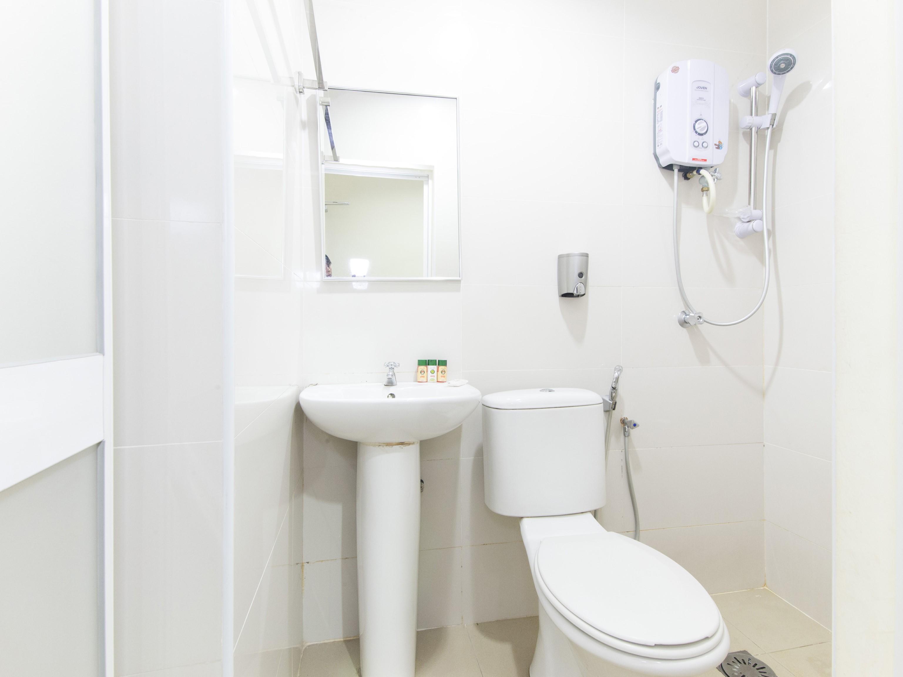 קואלה לומפור Oyo 327 Buddys Hotel מראה חיצוני תמונה