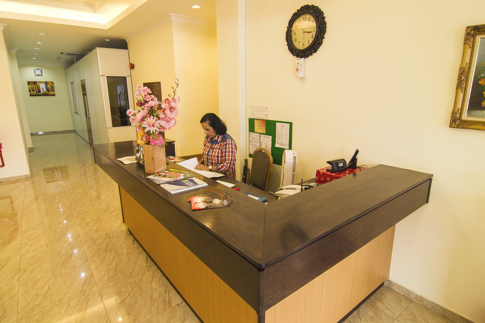 קואלה לומפור Oyo 327 Buddys Hotel מראה חיצוני תמונה