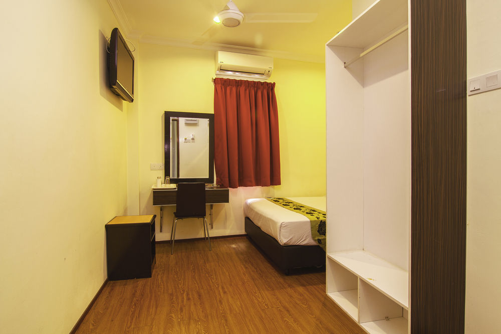 קואלה לומפור Oyo 327 Buddys Hotel מראה חיצוני תמונה