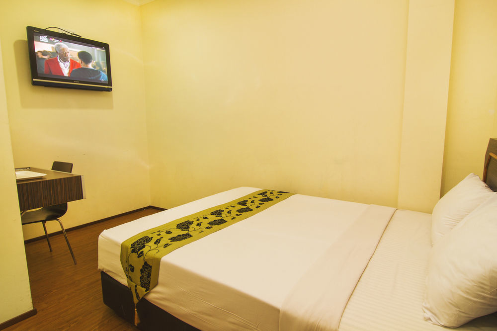 קואלה לומפור Oyo 327 Buddys Hotel מראה חיצוני תמונה